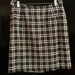 Women’s size 14 full lined skirt
